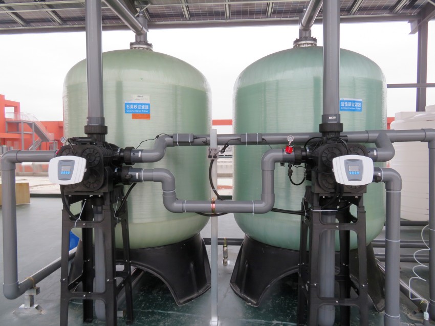 10T/H砂碳過(guò)濾生活用水處理/大型井水處理設(shè)備